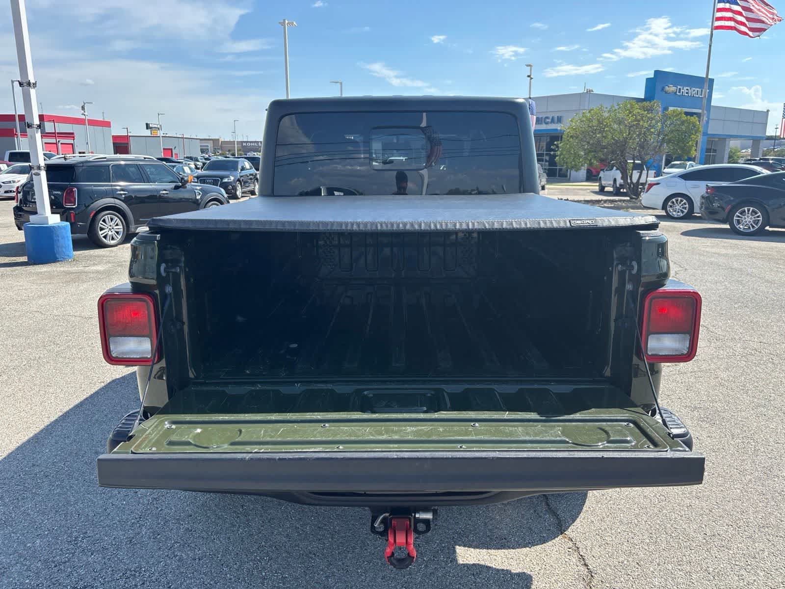 Used 2023 Jeep Gladiator Sport AWD/4WD image 5