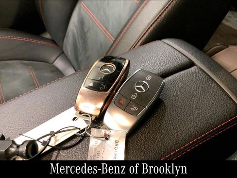 Certified 2022 Mercedes-Benz CLA 250 4MATIC image 16