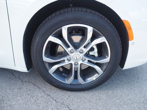 New 2026 Chrysler Pacifica Pinnacle image 5