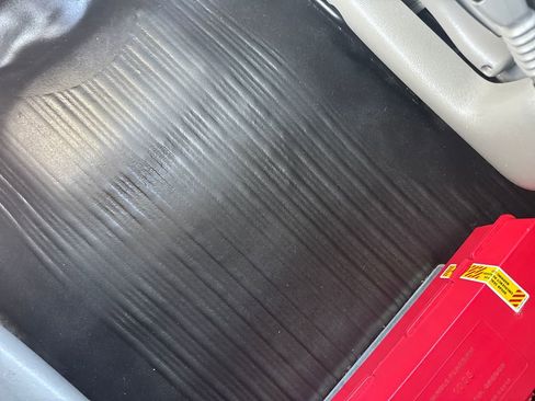 Used 2023 Chevrolet Express 2500 w/ Driver Convenience Package image 33