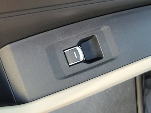 Used 2024 Honda Accord EX-L image 18