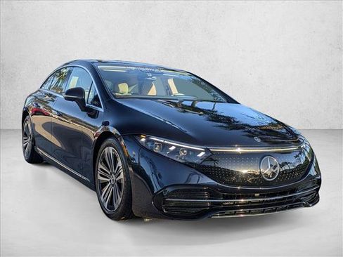 Used 2022 Mercedes-Benz EQS 450+ Sedan image 3
