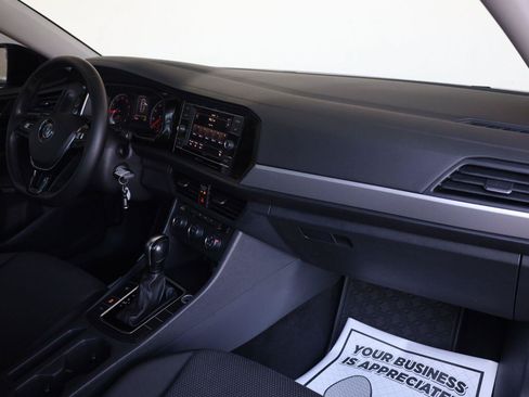 Used 2019 Volkswagen Jetta R-Line FWD image 28