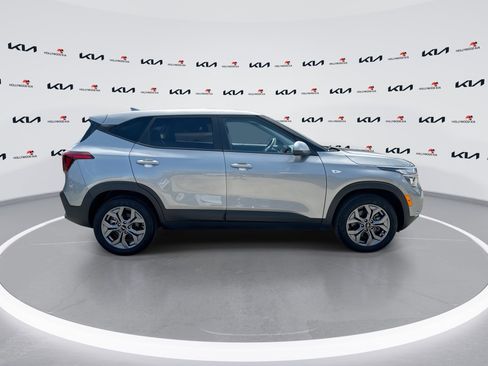 Certified 2024 Kia Seltos LX AWD/4WD image 9