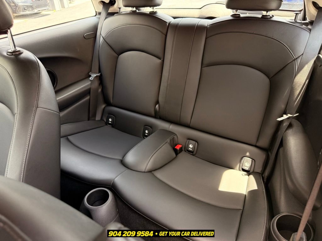 Used 2018 MINI Cooper 2-Door Hardtop FWD image 21
