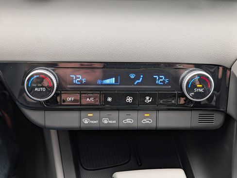 New 2026 Hyundai Elantra Sport image 14