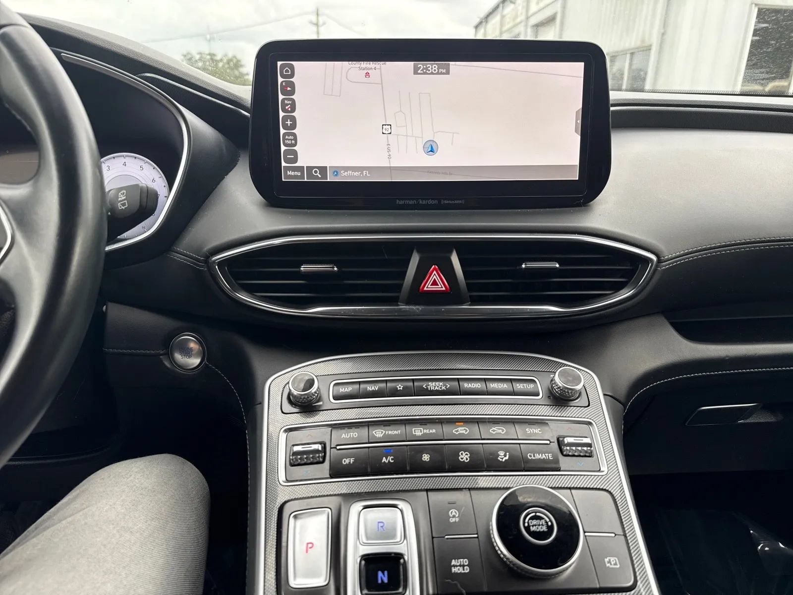 Used 2023 Hyundai Santa Fe SEL w/ Premium Package FWD image 15