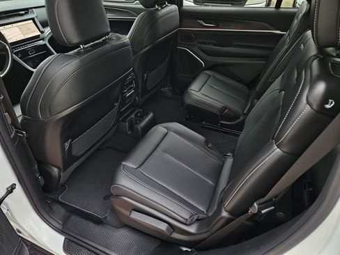 New 2026 Jeep Grand Cherokee L Limited AWD/4WD image 14