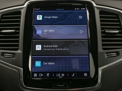 Used 2024 Volvo XC90 B5 Core w/ Climate Package image 28