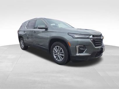 Used 2023 Chevrolet Traverse LT