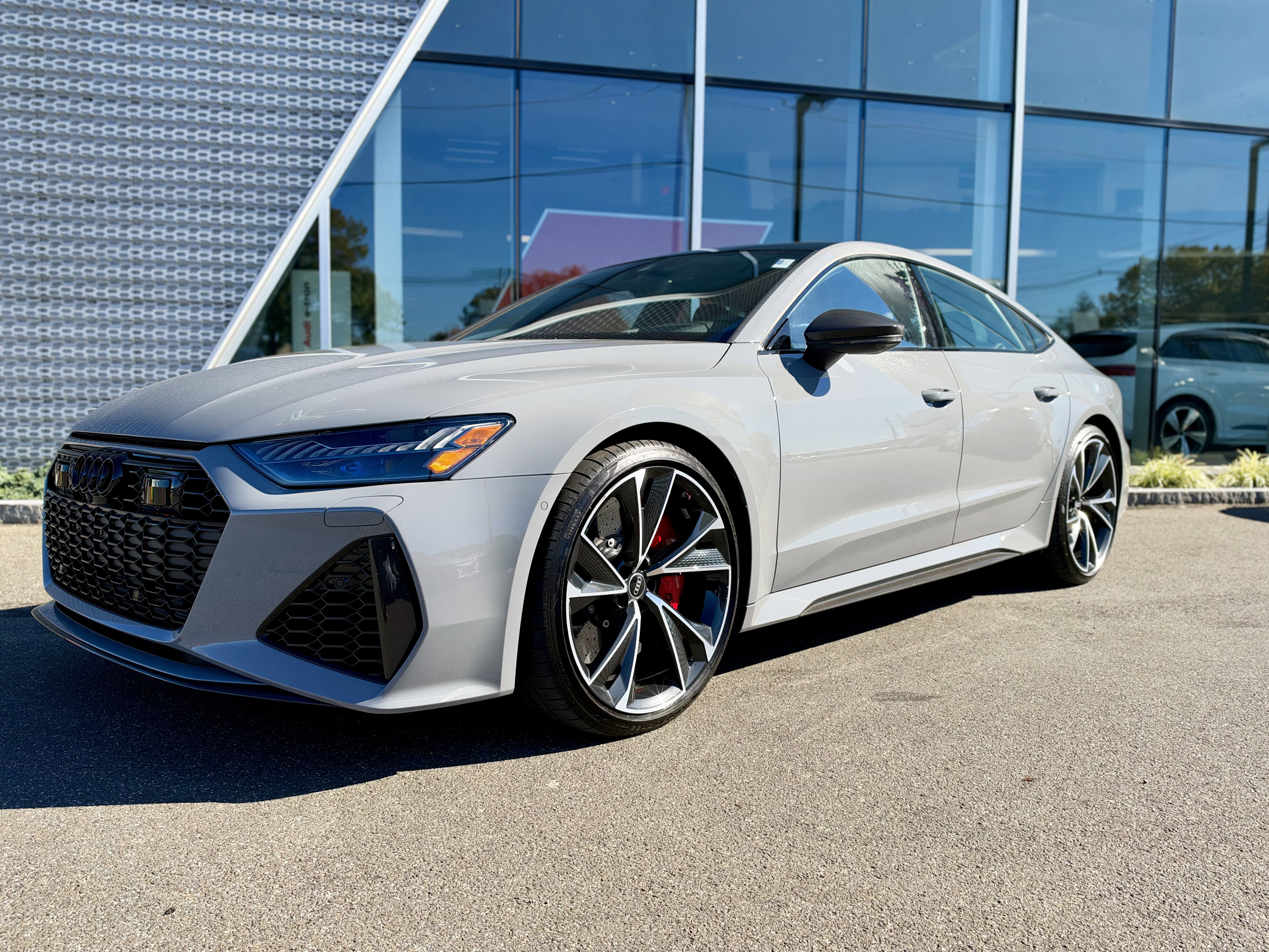 Used 2021 Audi RS 7 Sportback w/ Carbon Optic Package AWD/4WD image 1