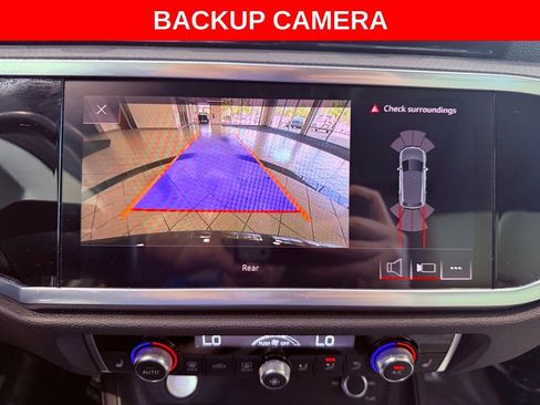 Used 2020 Audi Q3 2.0T Premium Plus image 9