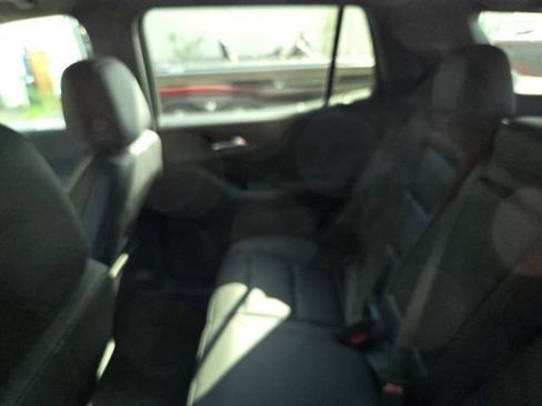 Used 2025 Chevrolet Equinox RS w/ Safety and Technology Package image 8