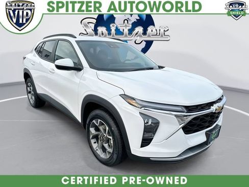 Certified 2024 Chevrolet Trax LT image 1