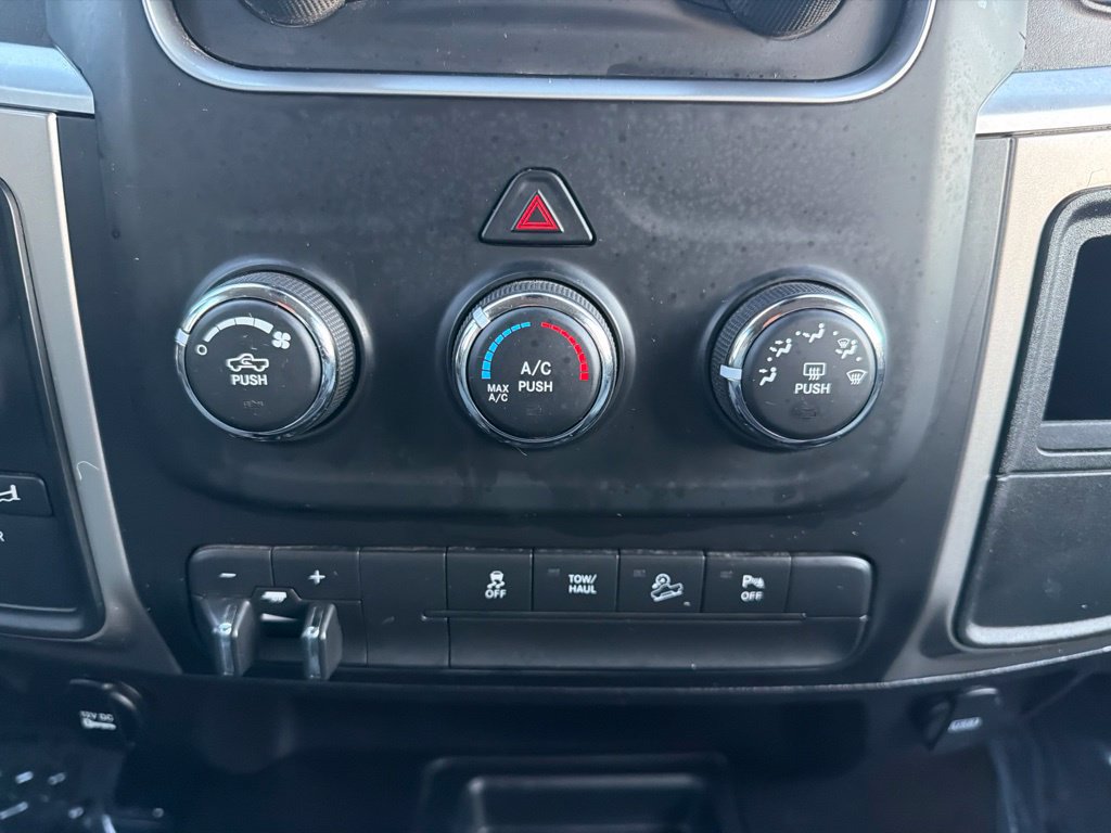 Used 2015 RAM 2500 Power Wagon w/ Luxury Group AWD/4WD image 32