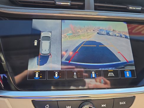 Used 2022 Buick Encore GX Essence w/ Advanced Technology Package image 21