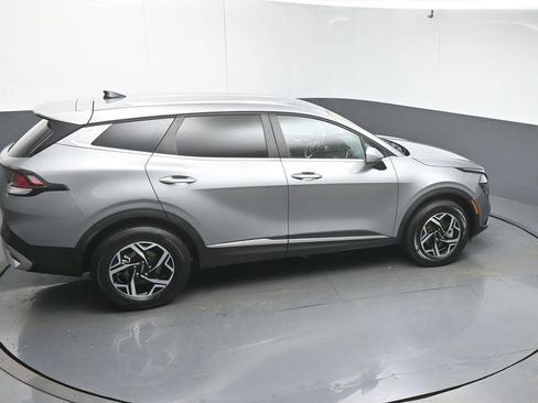 Used 2024 Kia Sportage LX image 43