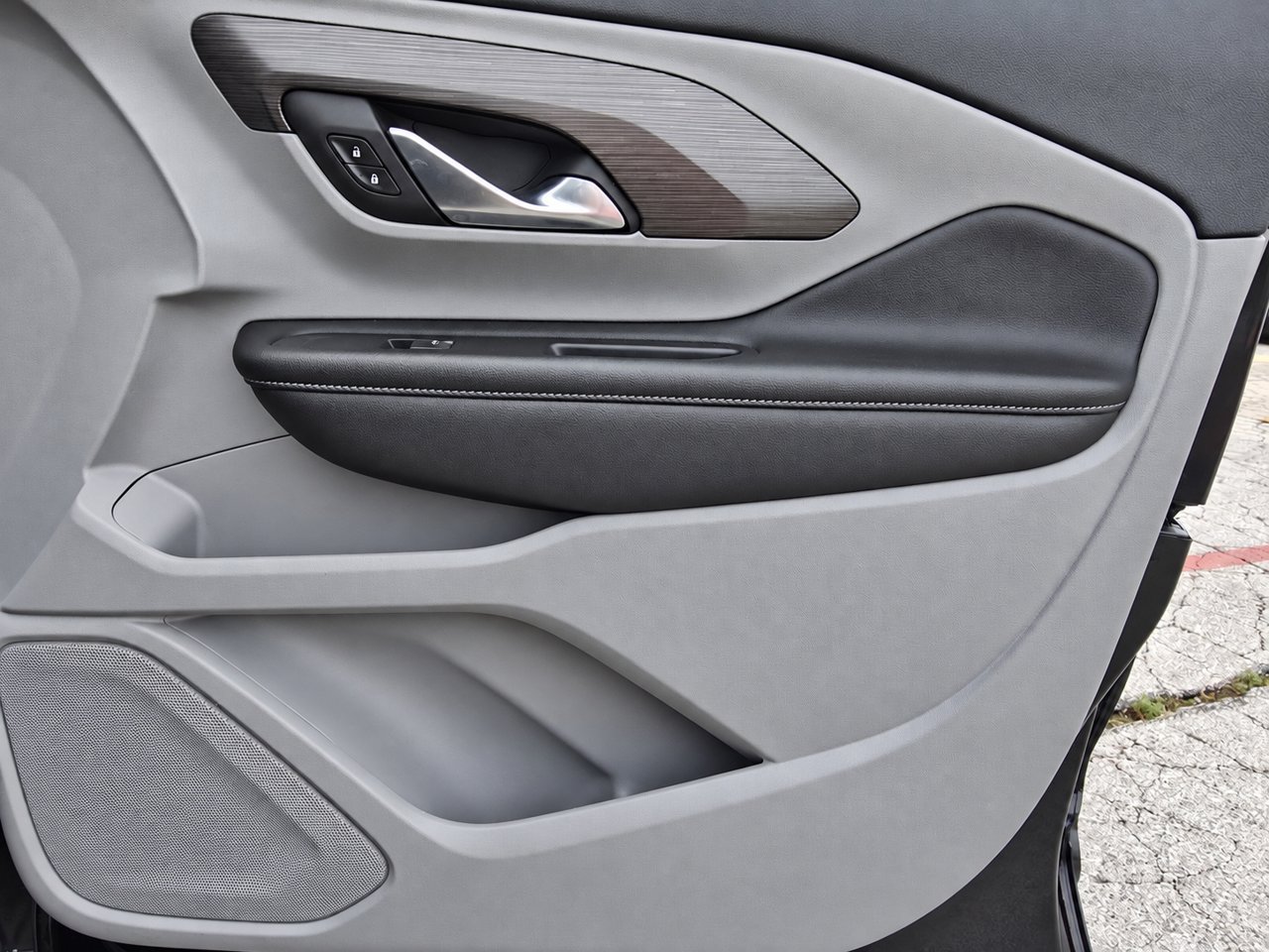 Certified 2023 GMC Terrain SLT FWD image 31