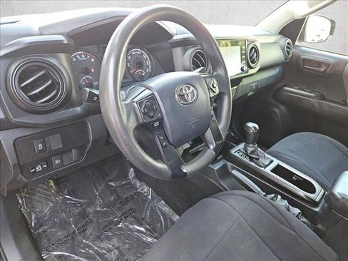 Used 2020 Toyota Tacoma SR AWD/4WD image 15