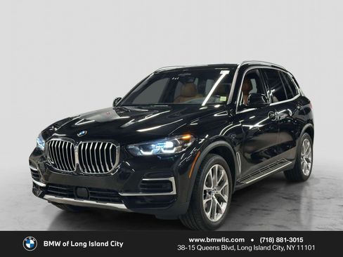 Used 2023 BMW X5 xDrive40i AWD/4WD image 1