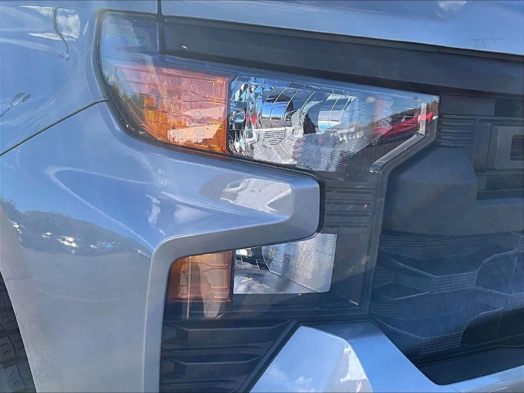 Used 2024 Chevrolet Silverado 1500 Custom Trail Boss AWD/4WD image 33