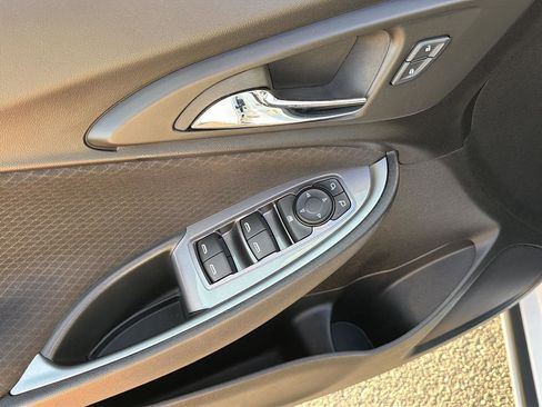 Used 2024 Chevrolet Malibu LS w/ Driver Confidence Package FWD image 30