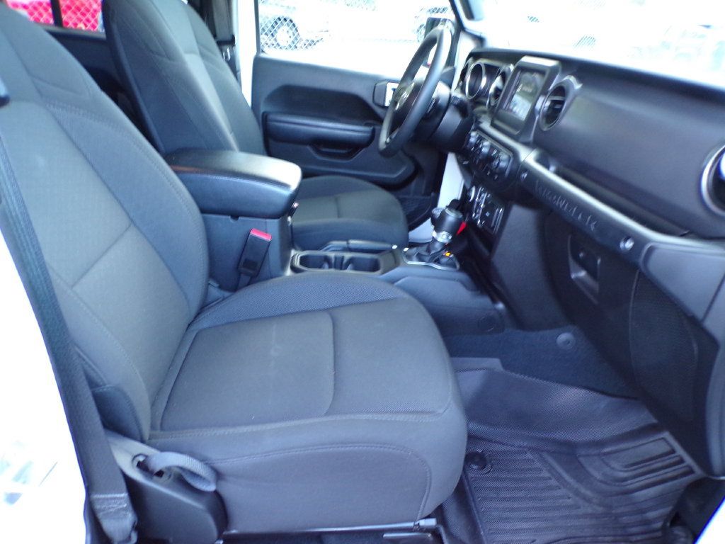 Used 2023 Jeep Wrangler Unlimited Sport AWD/4WD image 8