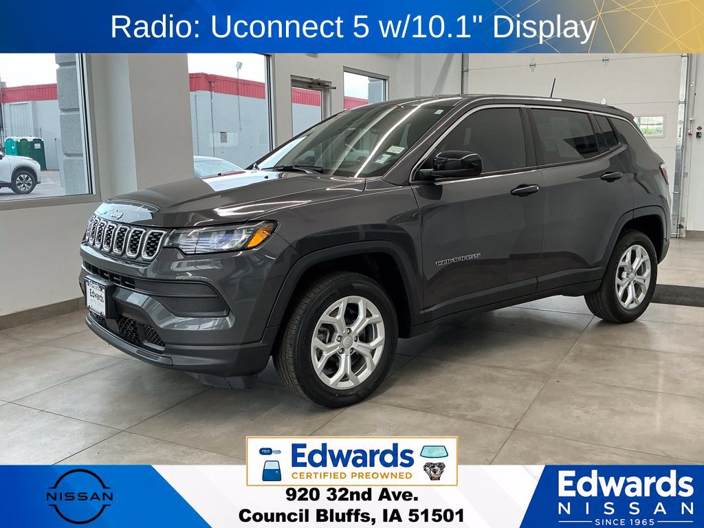 Used 2024 Jeep Compass Sport AWD/4WD image 5