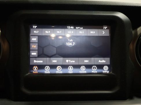 Used 2021 Jeep Gladiator Willys image 23