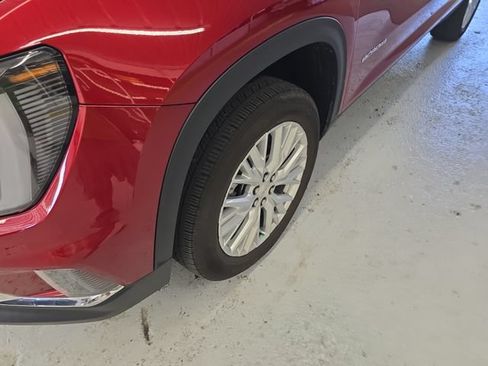 Certified 2024 GMC Acadia Elevation AWD/4WD image 9