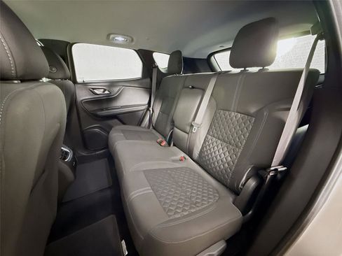 Used 2021 Chevrolet Blazer LT image 23