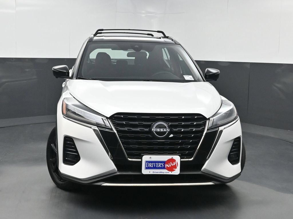 Used 2024 Nissan Kicks SR FWD image 37