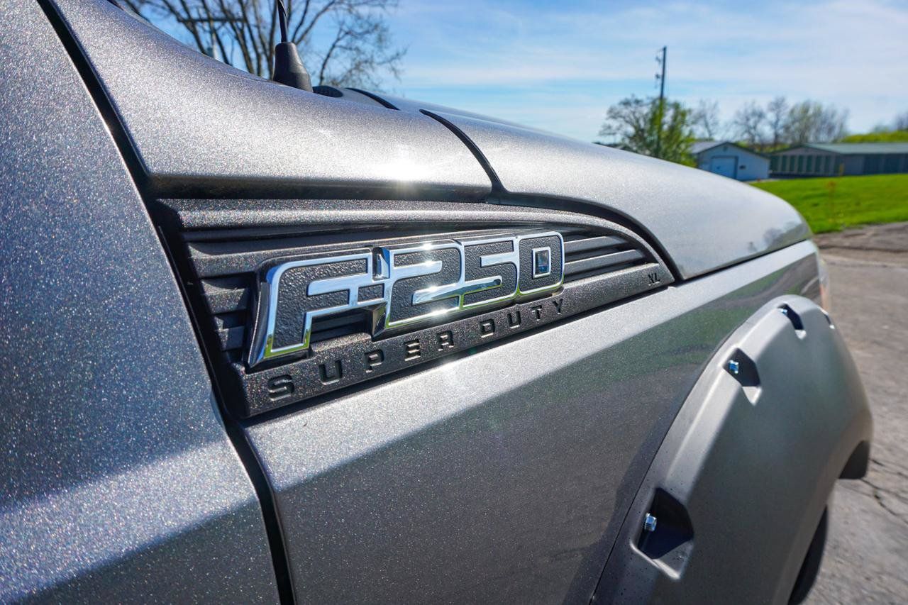 Used 2011 Ford F250 XL AWD/4WD image 27