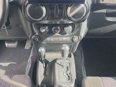 Used 2011 Jeep Wrangler Sport image 39