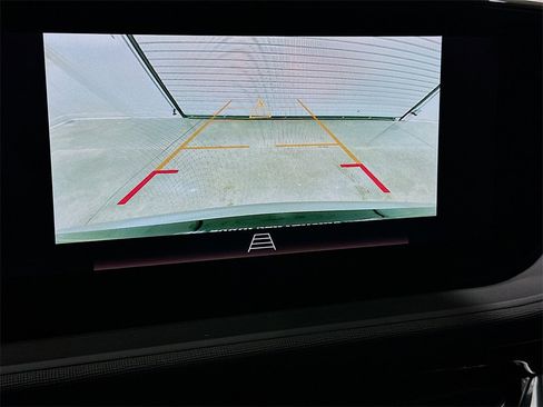 Used 2025 Buick Envista Sport Touring w/ Convenience I Package image 12