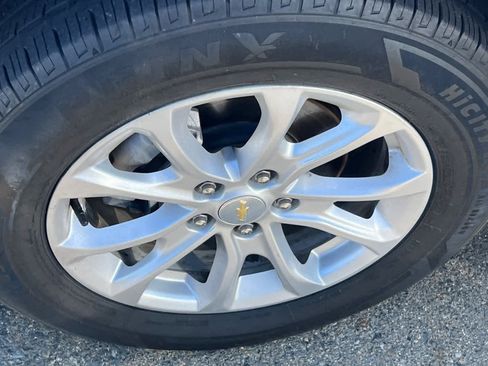 Used 2020 Chevrolet Equinox LT image 10