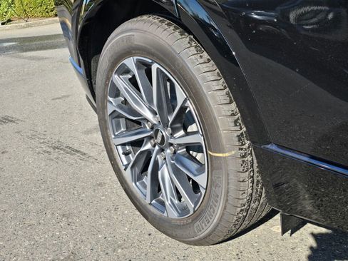 New 2026 Cadillac Lyriq Sport image 15