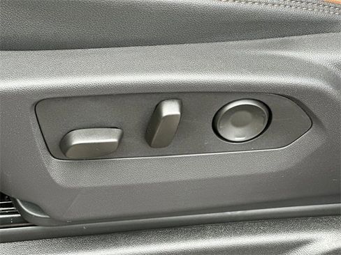 New 2026 GMC Yukon XL AT4 w/ AT4 Premium Plus Package image 23