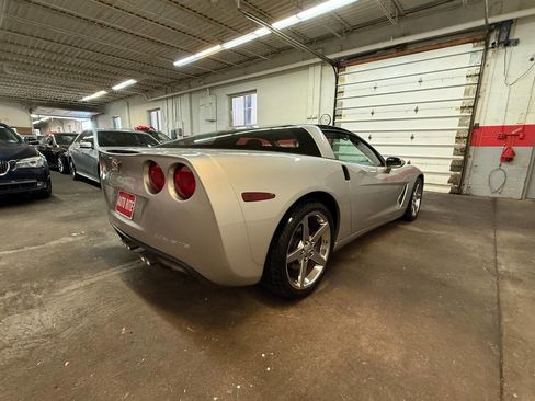 Used 2005 Chevrolet Corvette Coupe w/ Preferred Equipment Group image 6