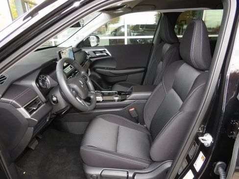 New 2025 Mitsubishi Outlander ES image 13