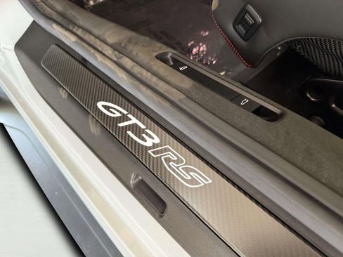 Used 2024 Porsche 911 GT3 RS RWD image 45
