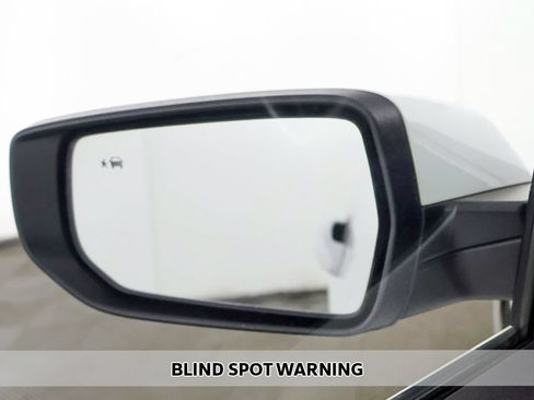 Used 2024 Chevrolet Malibu LS w/ Driver Confidence Package FWD image 4
