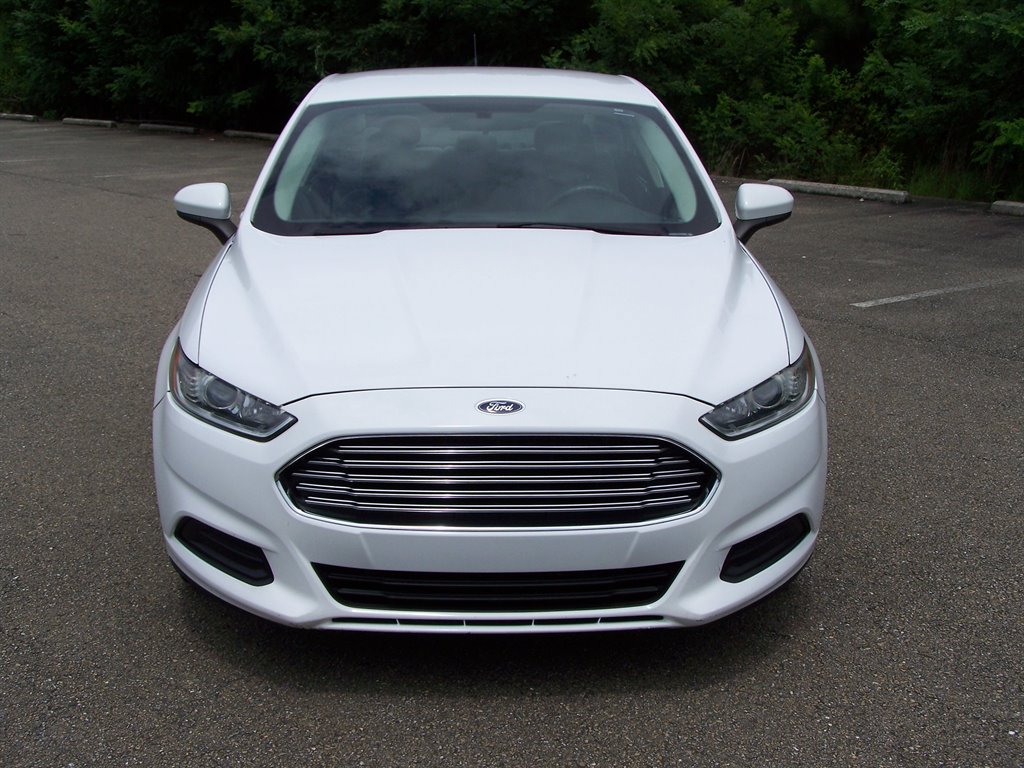 Used 2015 Ford Fusion S FWD image 18