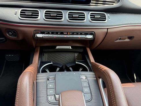 Used 2026 Mercedes-Benz GLE 350 4MATIC w/ Winter Package image 13