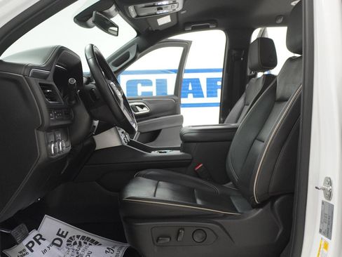 Used 2024 GMC Yukon SLT RWD image 5