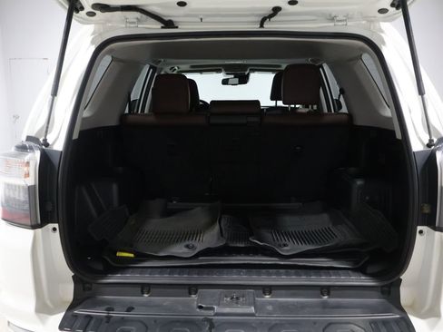 Used 2023 Toyota 4Runner Limited image 4