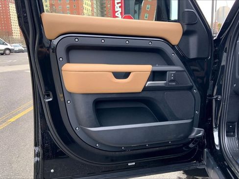 New 2026 Land Rover Defender 130 V8 image 10