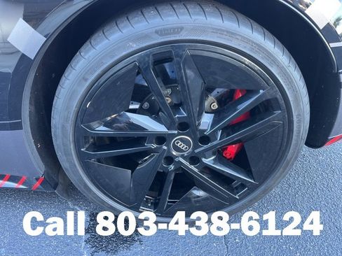 Used 2023 Audi RS e-tron GT image 30