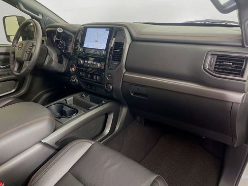 Used 2023 Nissan Titan PRO-4X w/ Pro-4x Convenience Package AWD/4WD image 32