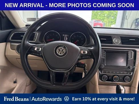 Used 2016 Volkswagen Passat 1.8T SE FWD image 13